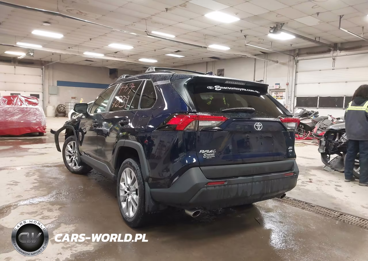 2025 Toyota Rav4 Xle Premium VIN:2T3A1RFV1SW563064 - 3