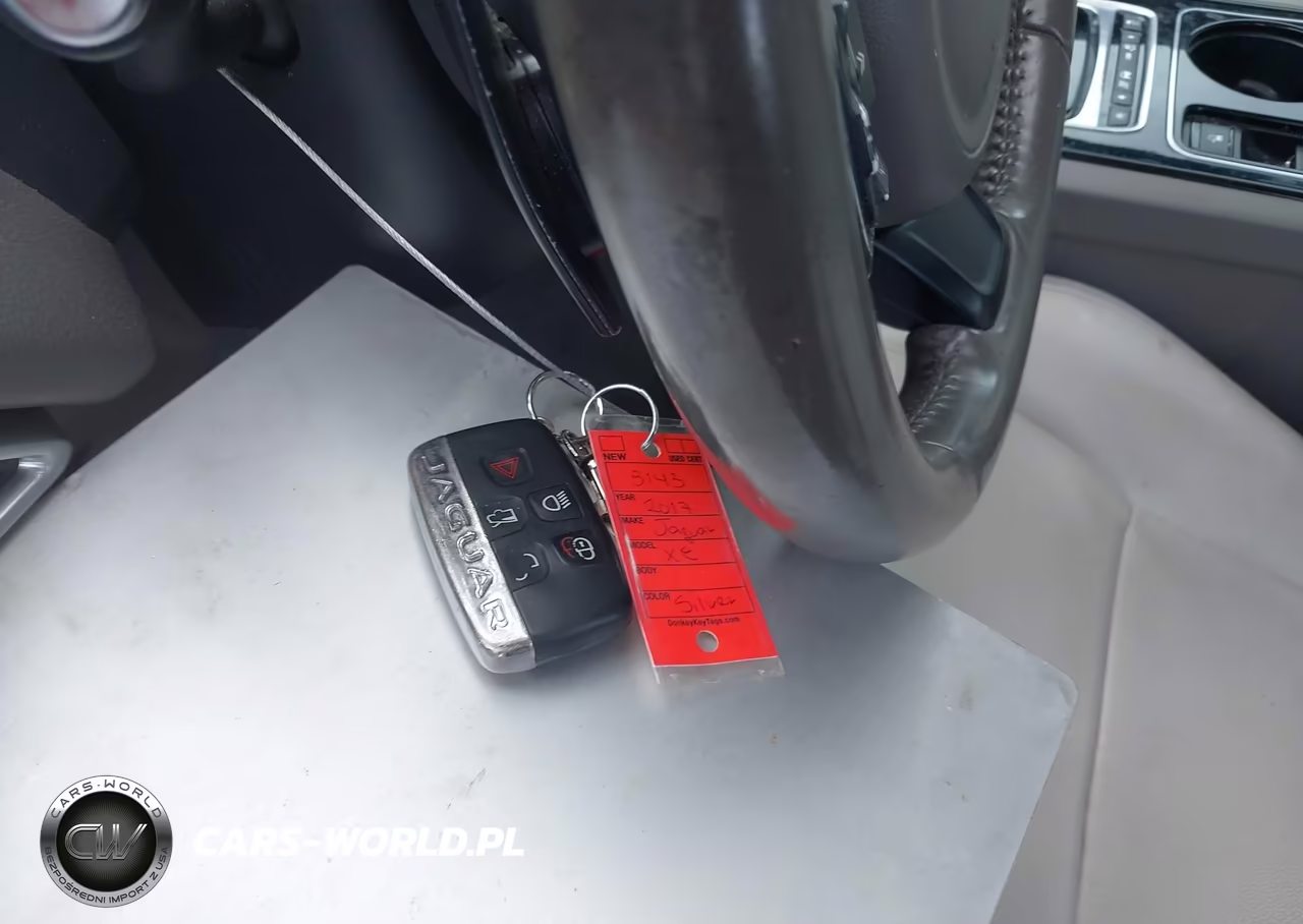 2017 Jaguar Xe 25T VIN:SAJAR4BG5HA973264 - 11