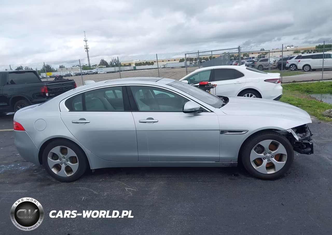 2017 Jaguar Xe 25T VIN:SAJAR4BG5HA973264 - 14