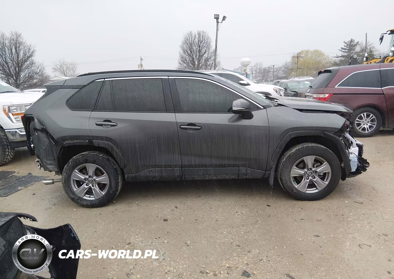 2025 Toyota Rav4 Xle VIN:2T3P1RFV1SW576391 - 14