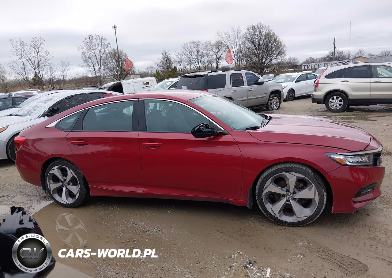 2018 Honda Accord Sport VIN:1HGCV1F31JA213235 - 13