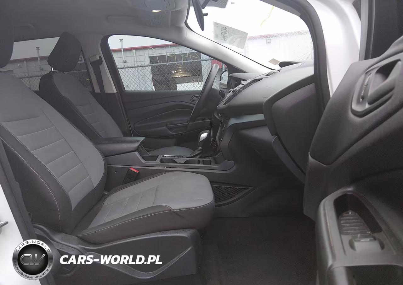 2018 Ford Escape S VIN:1FMCU0F77JUB45239 - 5