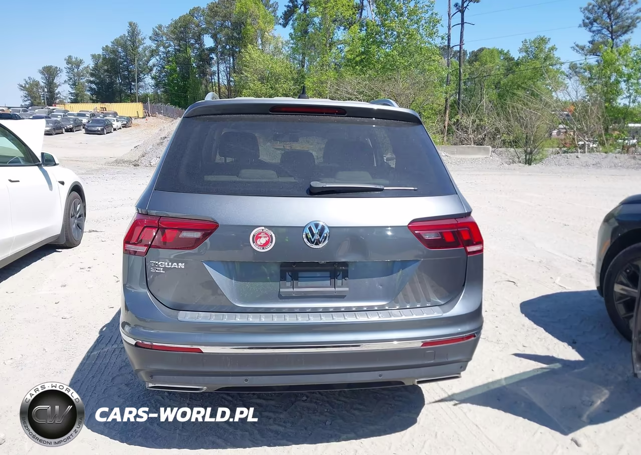 2019 Volkswagen Tiguan 2.0T Se-2.0T Sel-2.0T Sel R-Line-2.0T Sel R-Line Black VIN:3VV3B7AX5KM189239 - 16