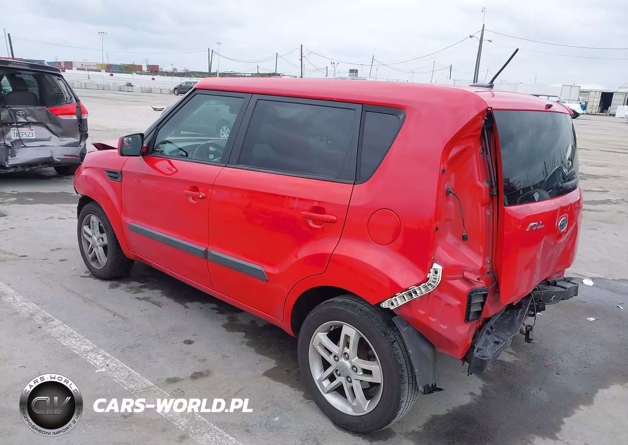 2011 Kia Soul + VIN:KNDJT2A22B7234416 - 3