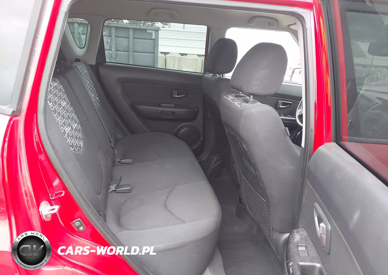 2011 Kia Soul + VIN:KNDJT2A22B7234416 - 8