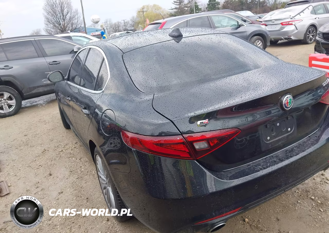 2017 Alfa Romeo Giulia Ti Awd VIN:ZARFAEEN0H7542278 - 3