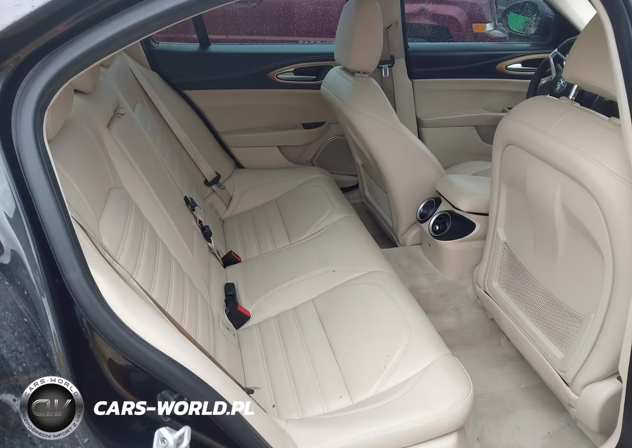 2017 Alfa Romeo Giulia Ti Awd VIN:ZARFAEEN0H7542278 - 8
