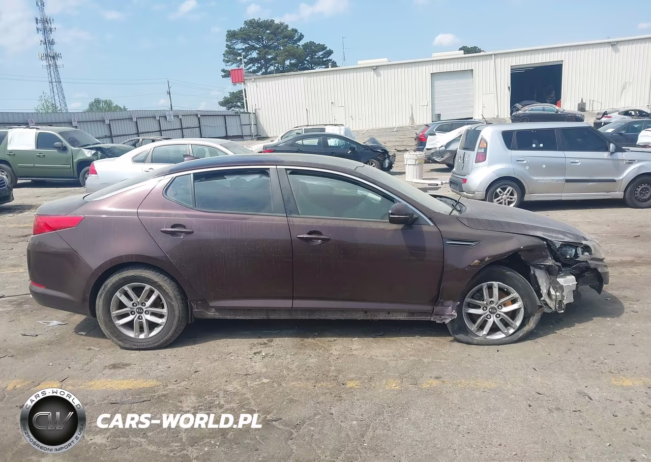 2011 Kia Optima Lx VIN:KNAGM4A71B5116235 - 12