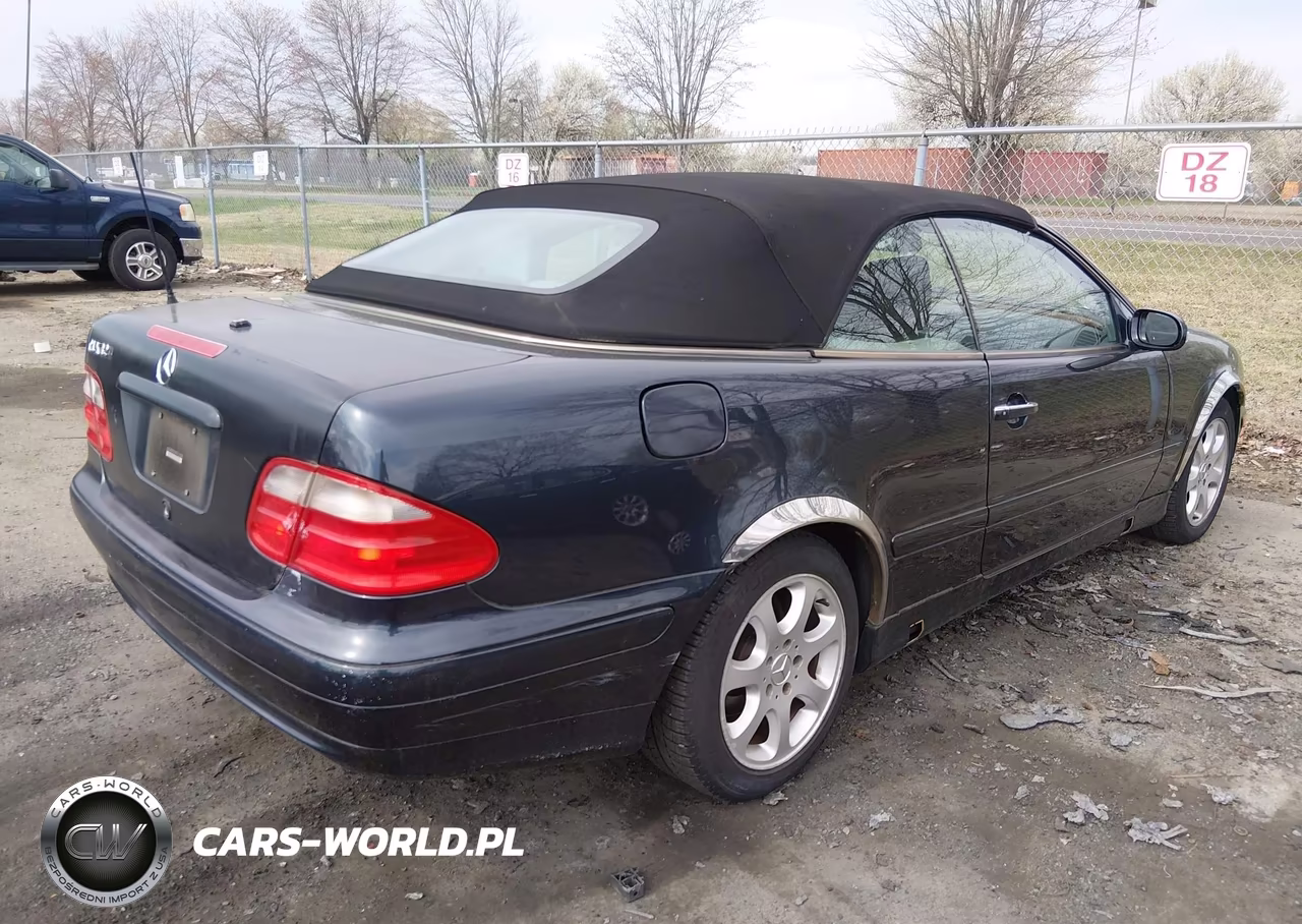 2002 Mercedes-Benz Clk 320 VIN:WDBLK65G52T109859 - 4