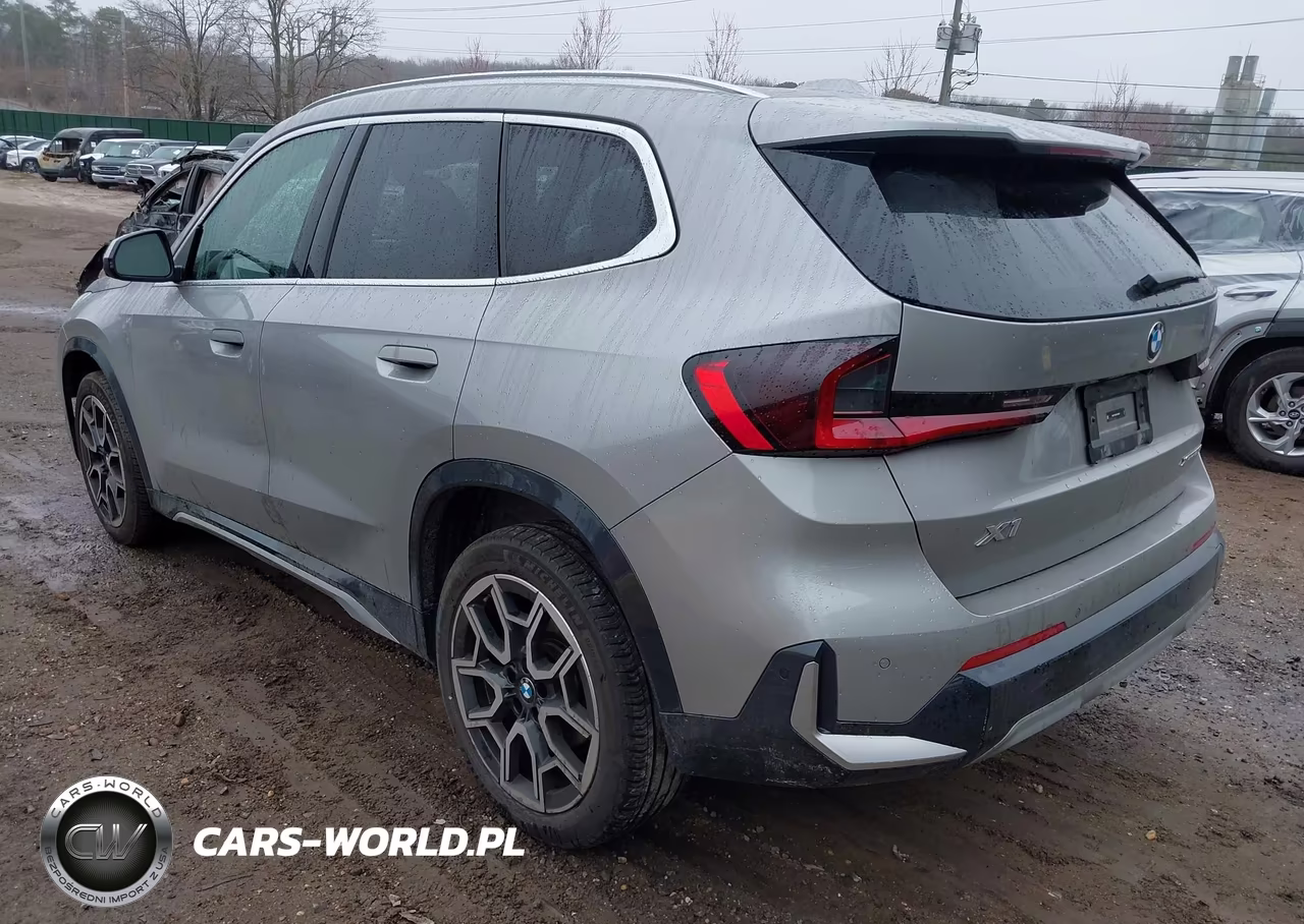 2023 BMW X1 xDrive28I VIN:WBX73EF0XP5X86285 - 3