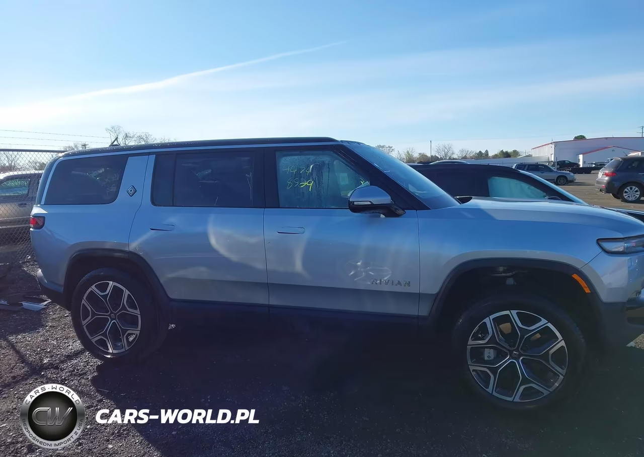 2025 Rivian R1S Adventure Dual Motor Large Pack-Adventure Dual Motor Max Pack VIN:7PDSGBBA9SN050092 - 14