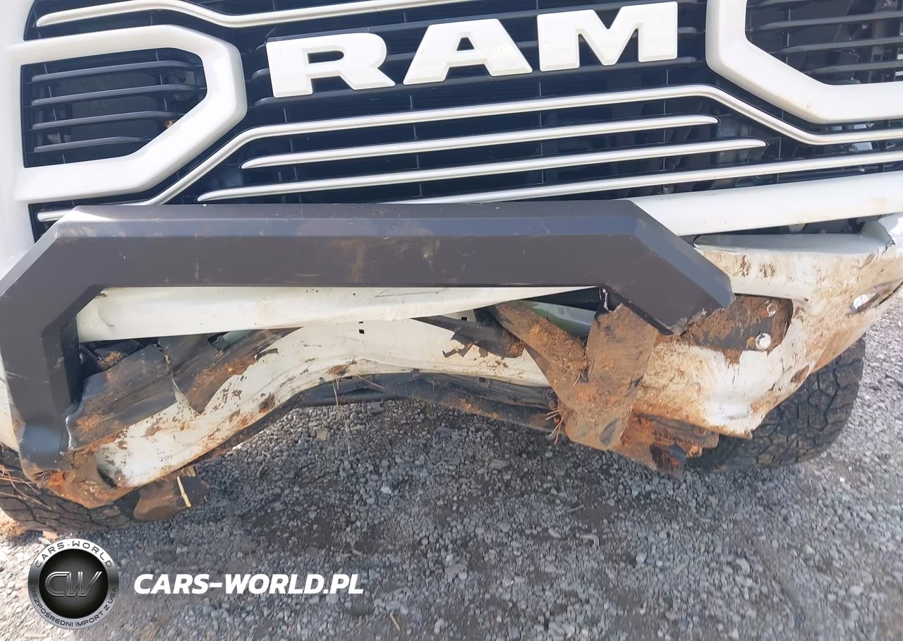 2018 Ram 2500 Laramie 4X4 6'4 Box VIN:3C6UR5FJ4JG193374 - 12