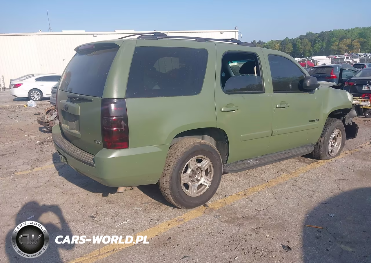 2007 Chevrolet Tahoe Ls VIN:1GNFC13007R329197 - 4