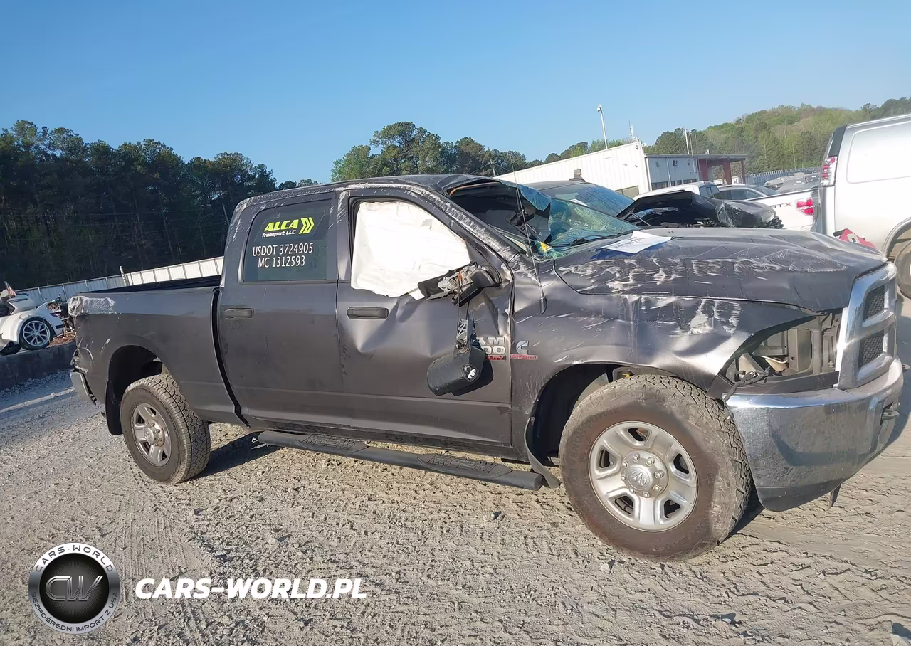 2016 Ram 2500 Tradesman VIN:3C6UR4CL1GG235203 - 13