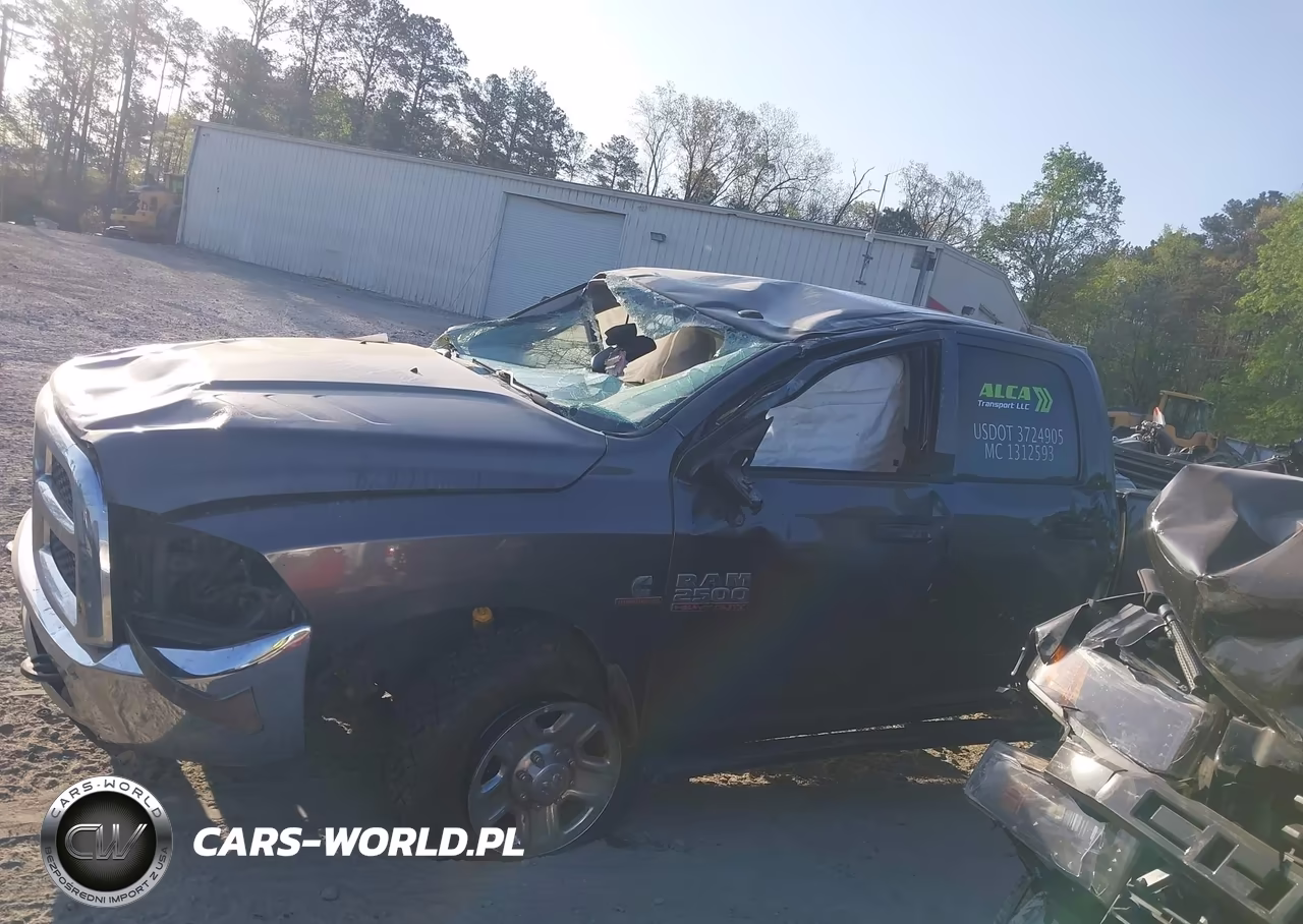 2016 Ram 2500 Tradesman VIN:3C6UR4CL1GG235203 - 14