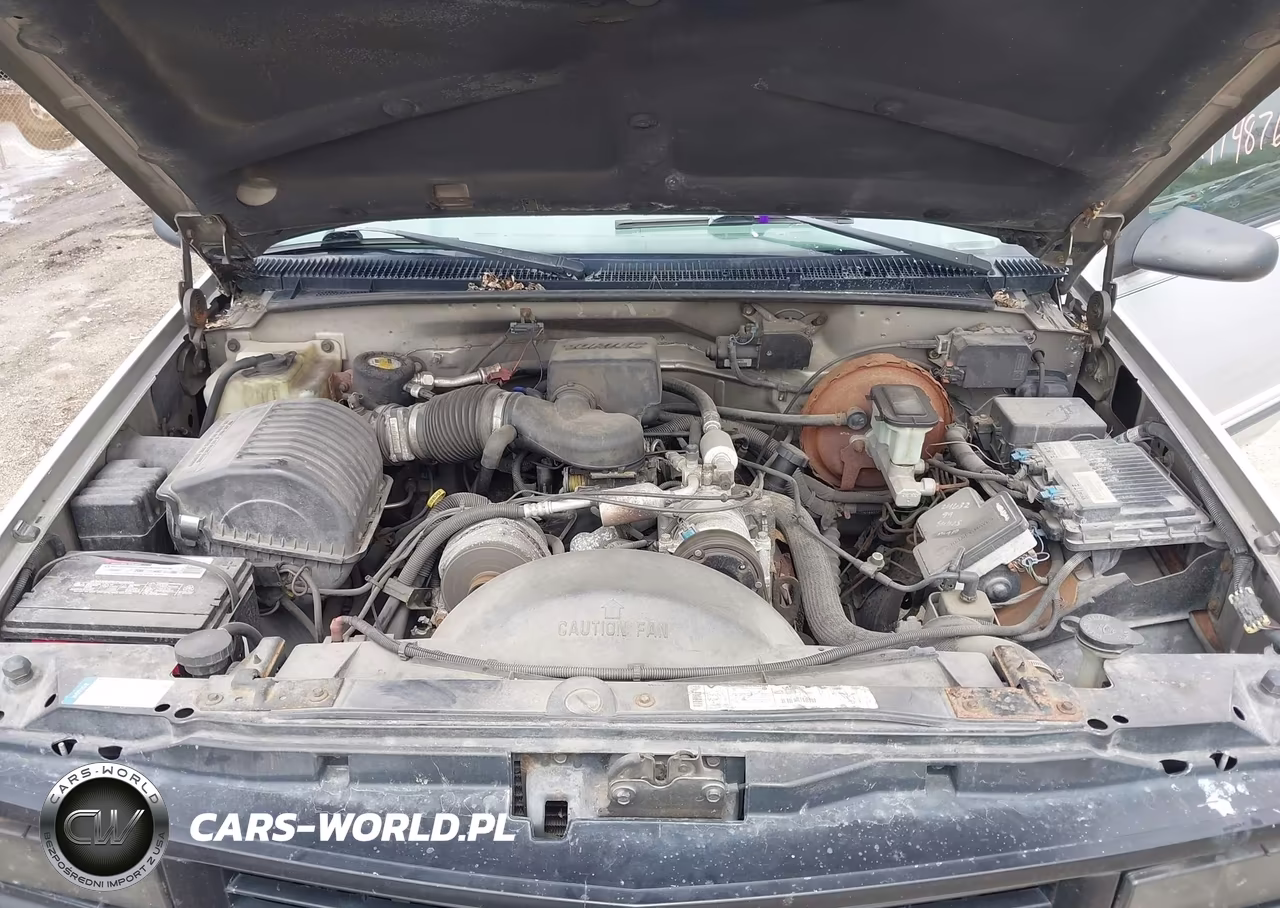 1999 Chevrolet Tahoe VIN:3GNEK18R1XG152715 - 10