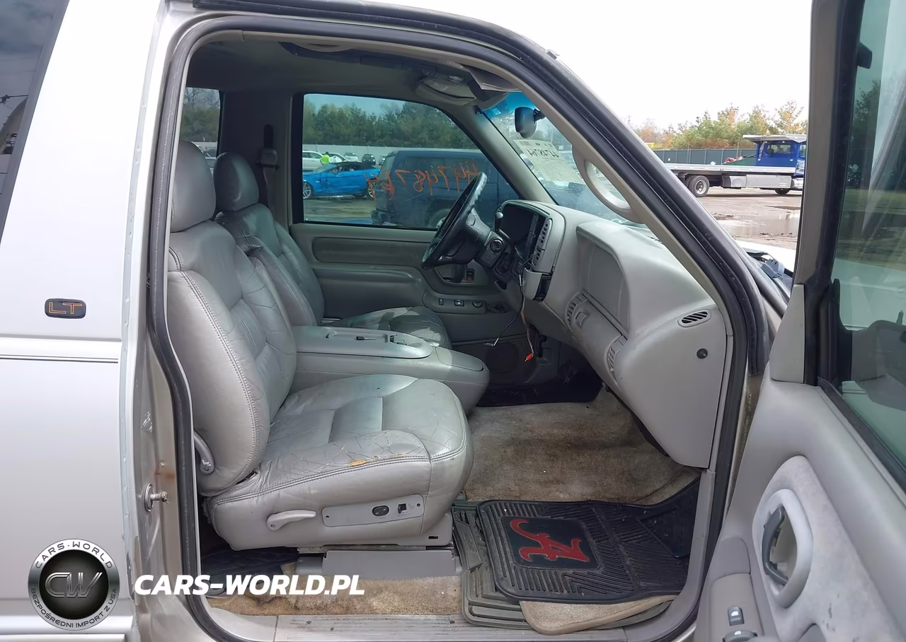 1999 Chevrolet Tahoe VIN:3GNEK18R1XG152715 - 5