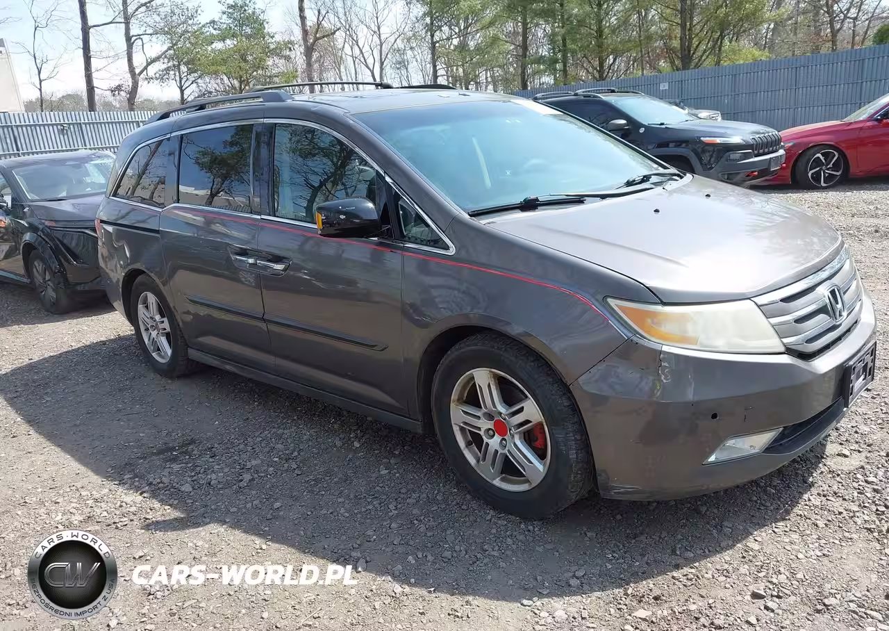2011 Honda Odyssey Touring-Touring Elite