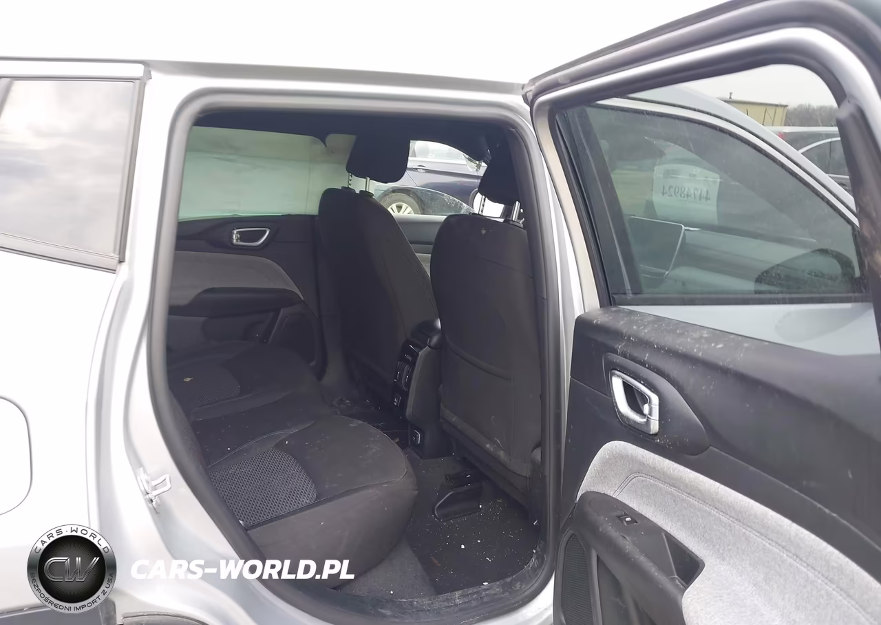 2025 Jeep Compass Sport 4X4 VIN:3C4NJDAN6ST566044 - 8