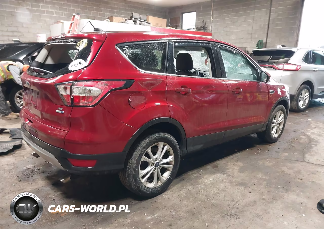 2017 Ford Escape Se VIN:1FMCU9GDXHUC45838 - 4