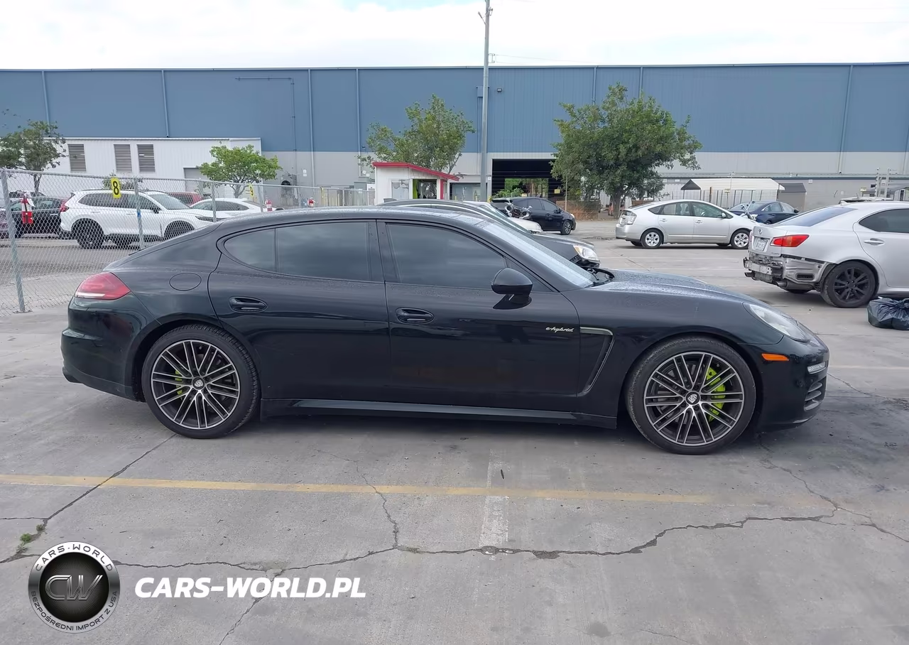 2015 Porsche Panamera E-Hybrid S VIN:WP0AD2A76FL040736 - 13