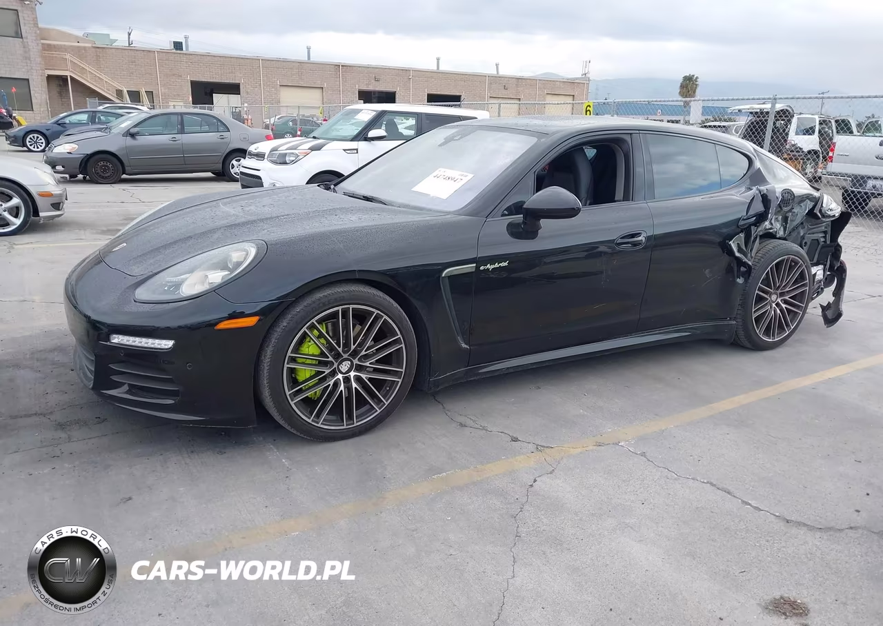 2015 Porsche Panamera E-Hybrid S VIN:WP0AD2A76FL040736 - 2