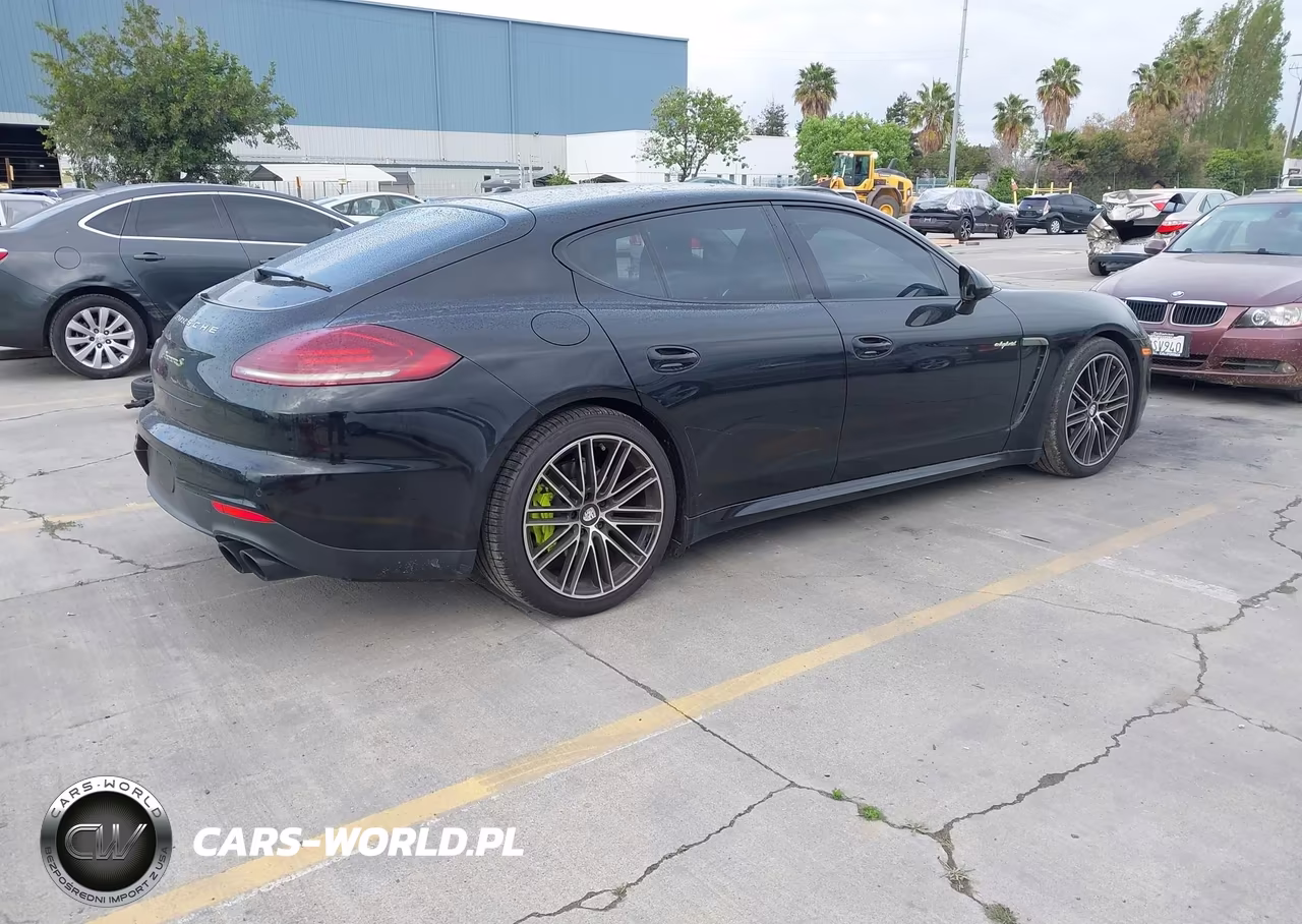 2015 Porsche Panamera E-Hybrid S VIN:WP0AD2A76FL040736 - 4