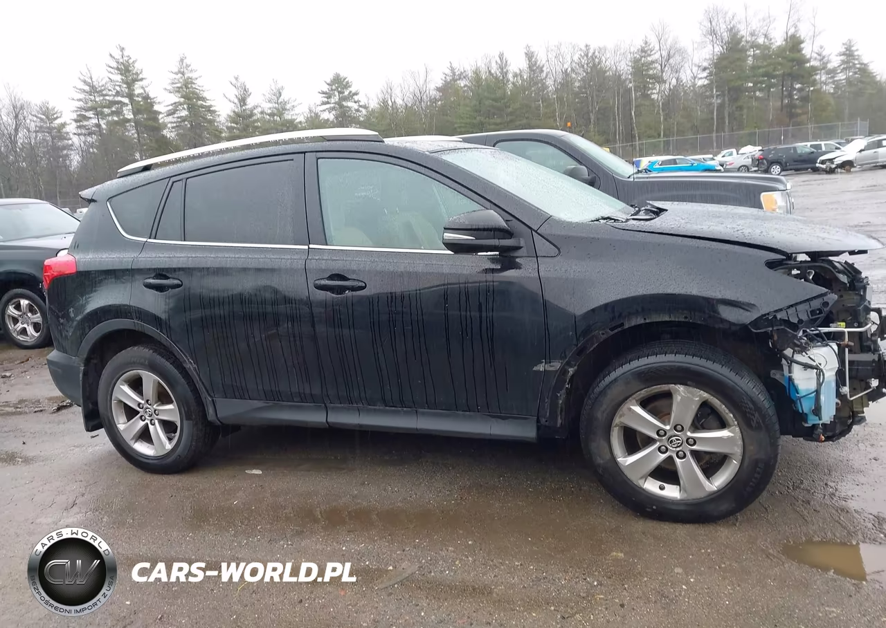 2015 Toyota Rav4 Xle VIN:2T3RFREV3FW387355 - 14