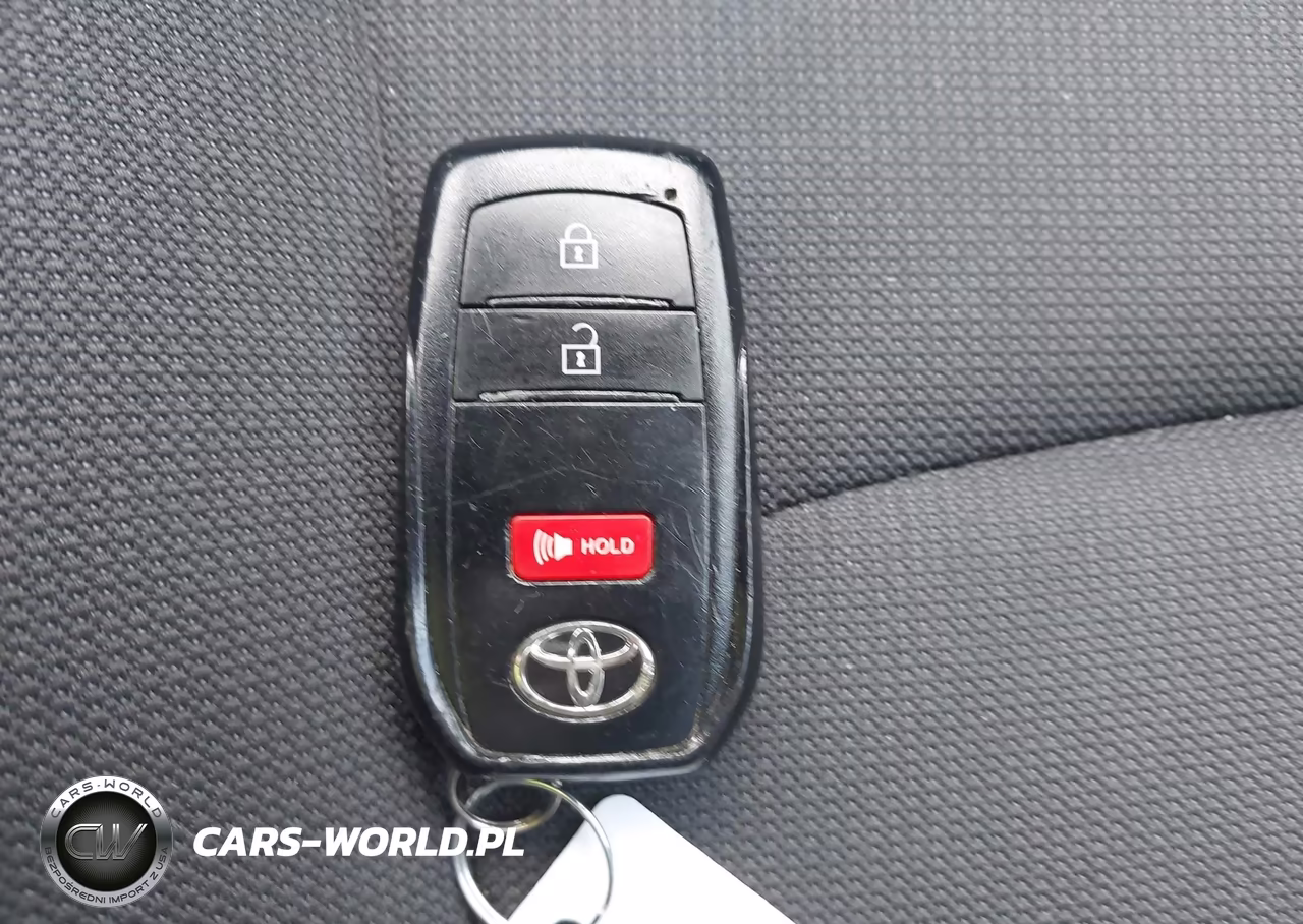 2022 Toyota Corolla Cross Le VIN:7MUBAABG9NV007500 - 11