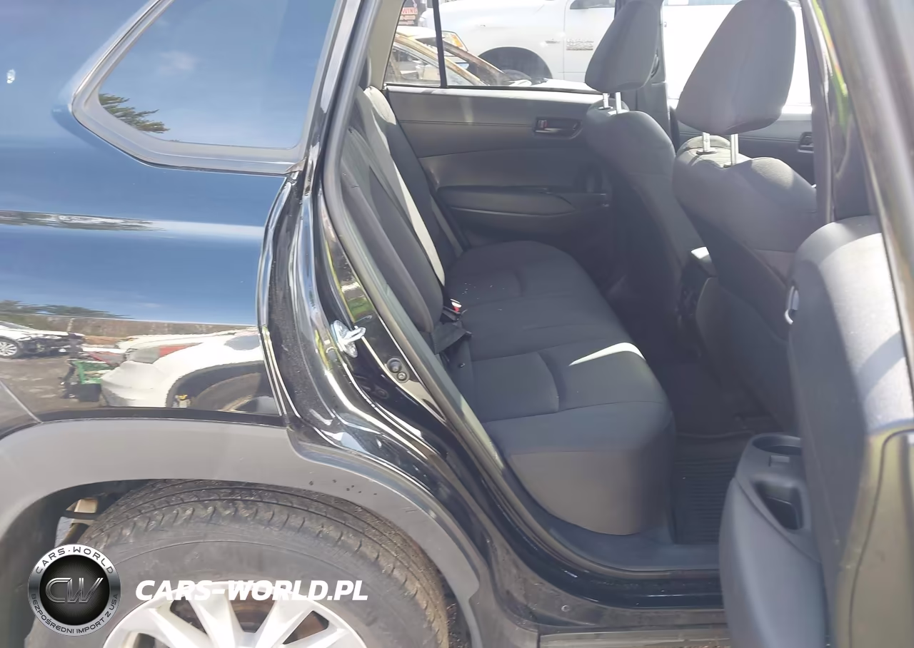 2022 Toyota Corolla Cross Le VIN:7MUBAABG9NV007500 - 8