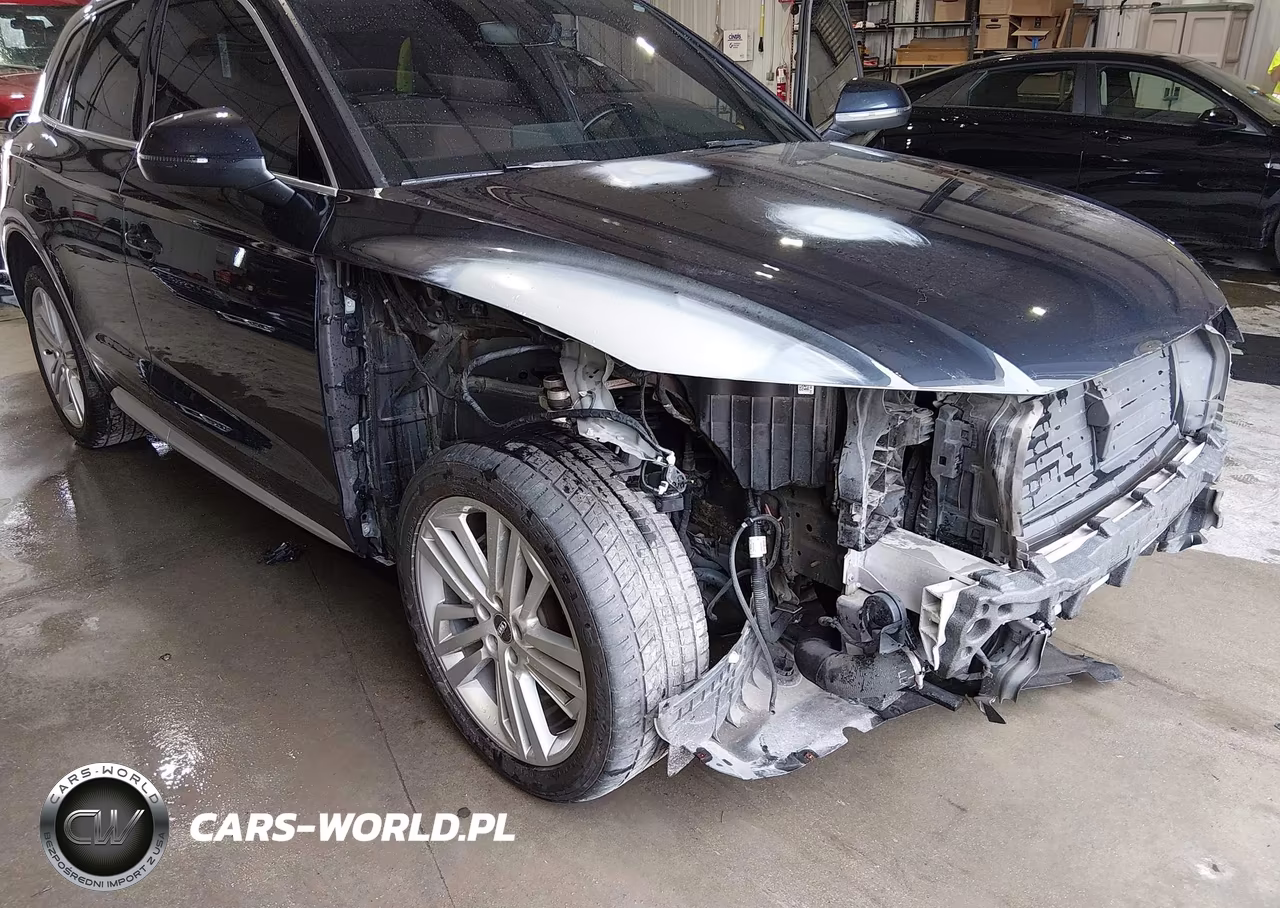 2018 Audi Q5 2.0T Premium VIN:WA1BNAFY5J2021889 - 18