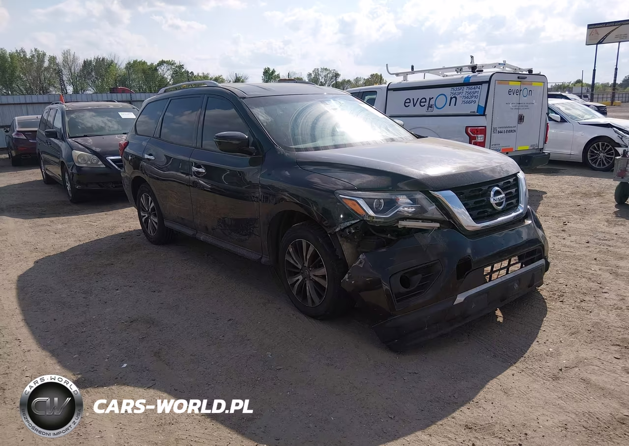 2018 Nissan Pathfinder Sv