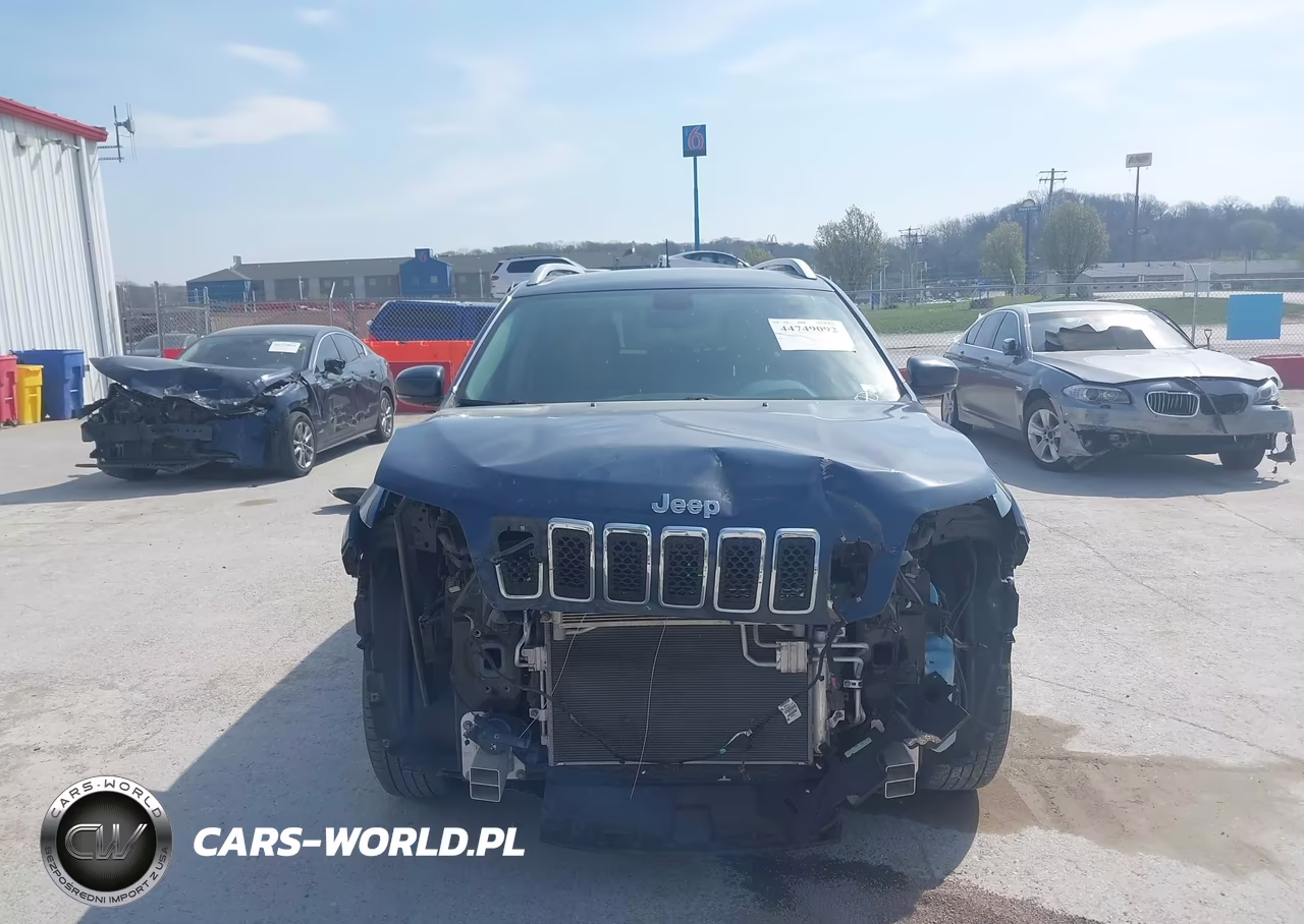 2020 Jeep Cherokee Latitude 4X4 VIN:1C4PJMCB0LD538937 - 12