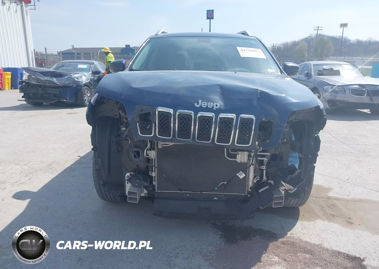 2020 Jeep Cherokee Latitude 4X4 VIN:1C4PJMCB0LD538937 - 6
