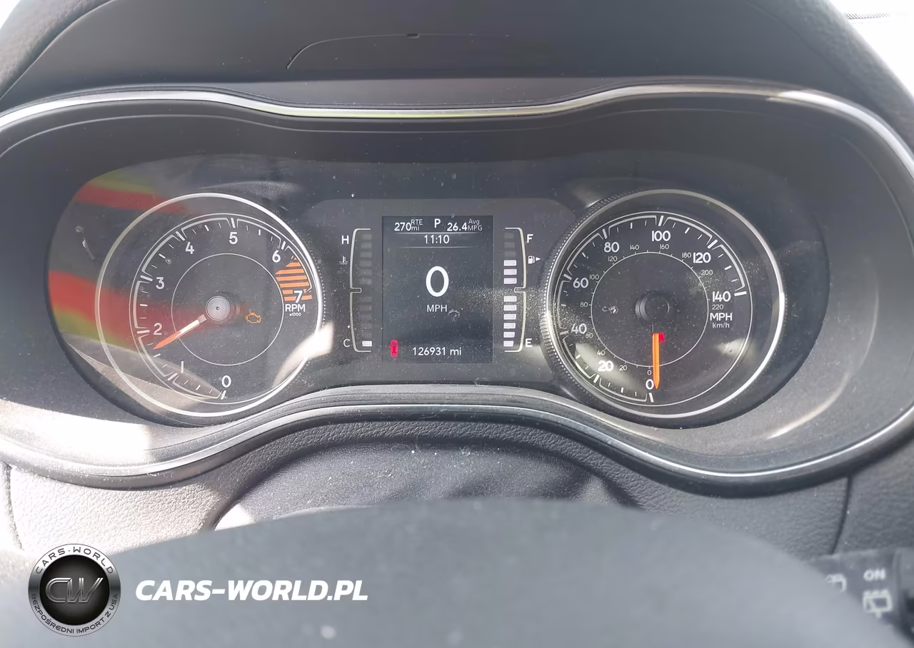 2020 Jeep Cherokee Latitude 4X4 VIN:1C4PJMCB0LD538937 - 7