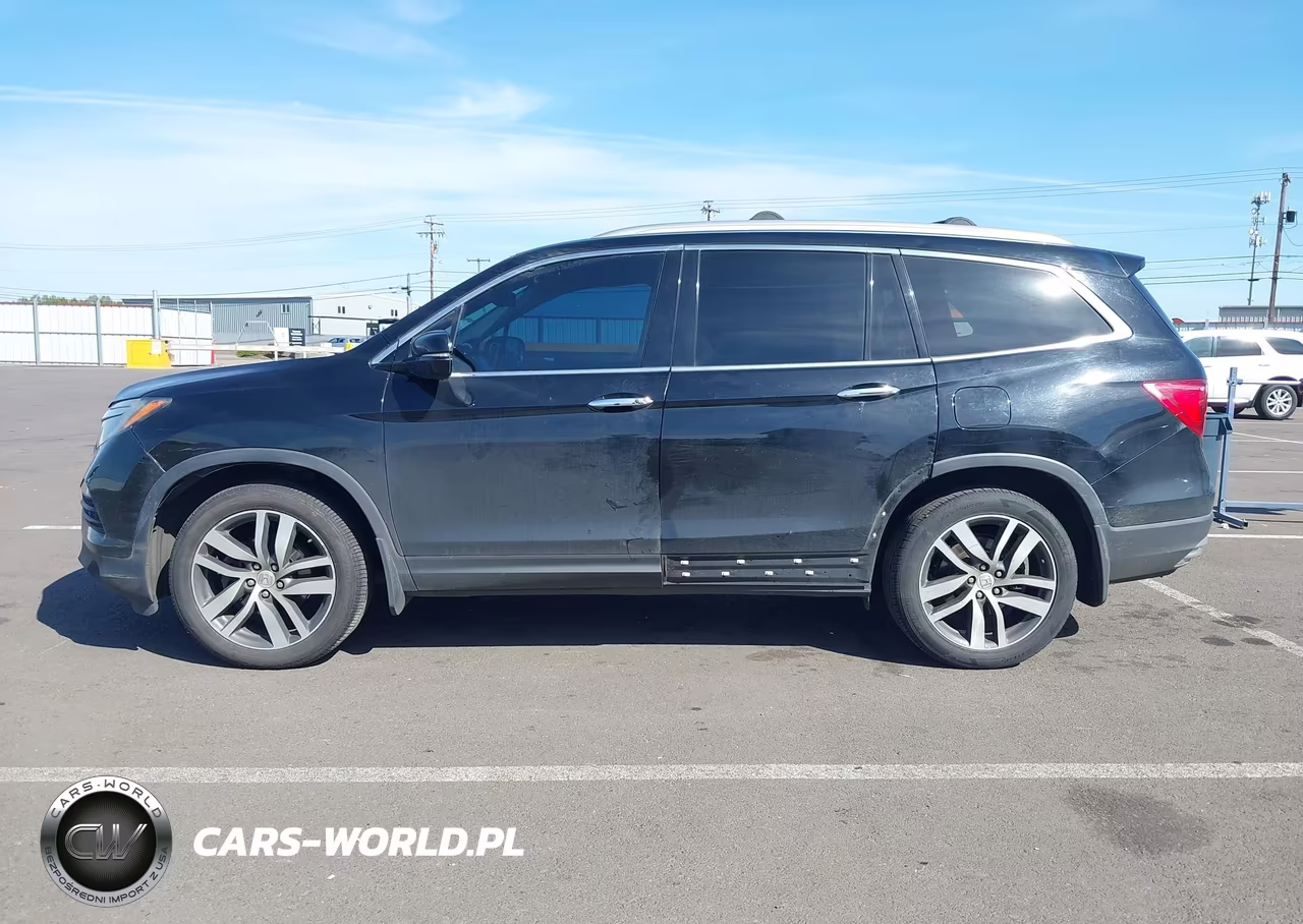 2017 Honda Pilot Touring VIN:5FNYF6H9XHB056547 - 14