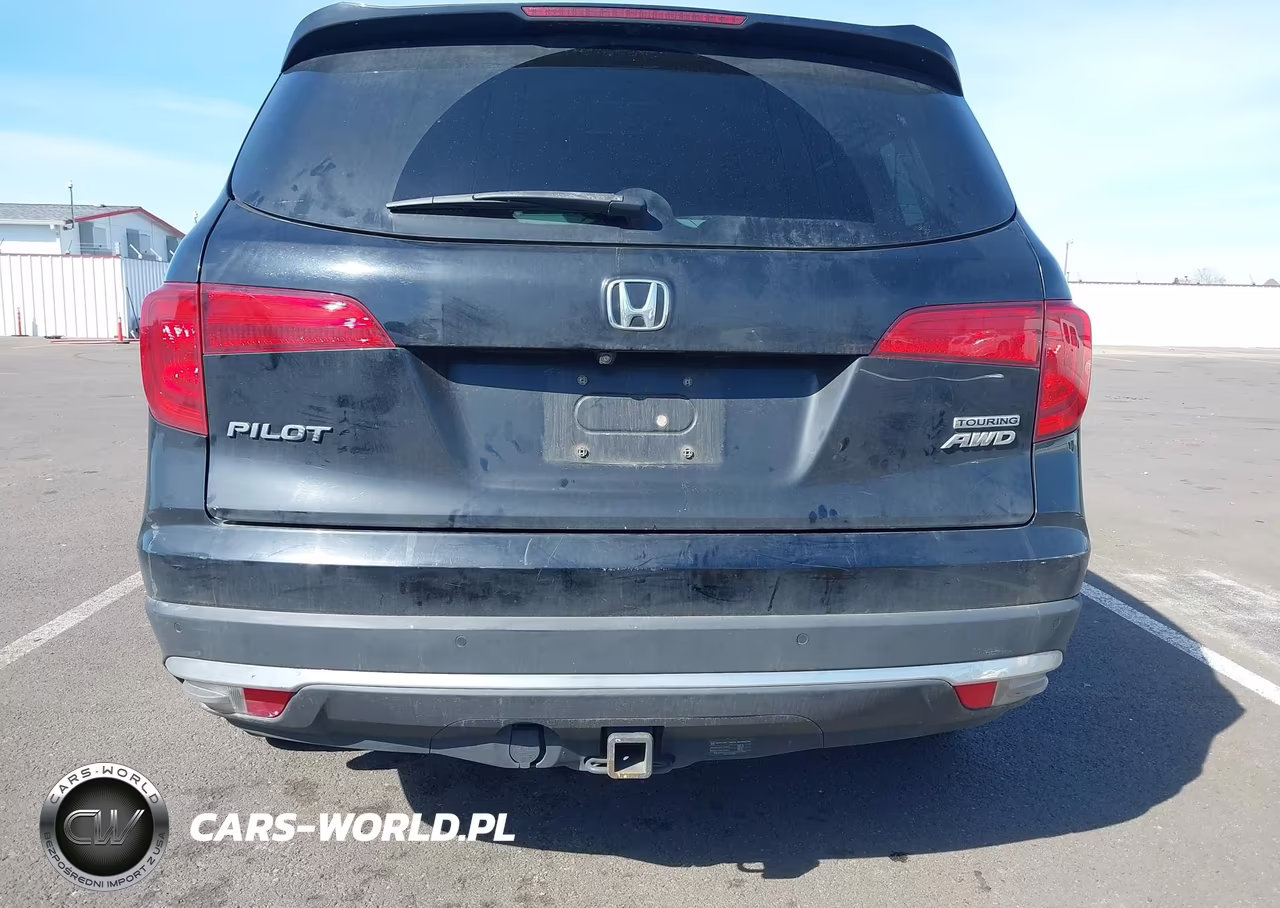 2017 Honda Pilot Touring VIN:5FNYF6H9XHB056547 - 18