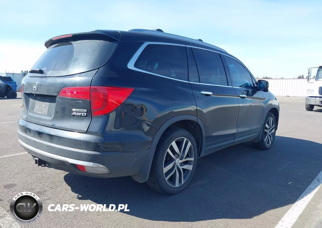 2017 Honda Pilot Touring VIN:5FNYF6H9XHB056547 - 4