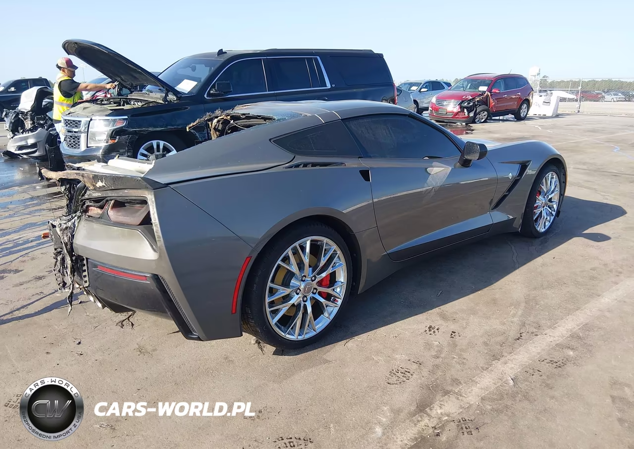 2015 Chevrolet Corvette Stingray VIN:1G1YB2D78F5121539 - 4