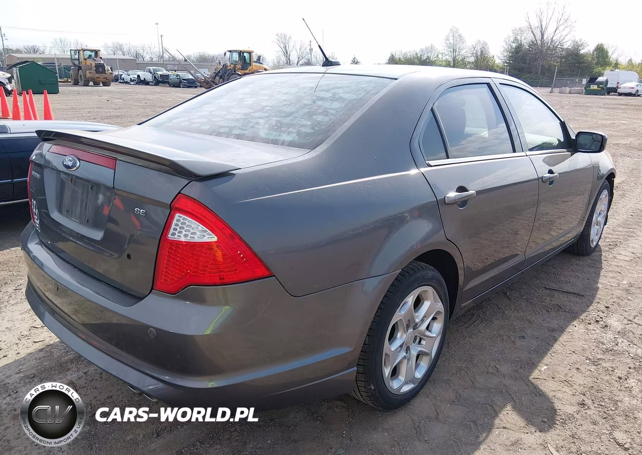 2011 Ford Fusion Se VIN:3FAHP0HA4BR219614 - 4