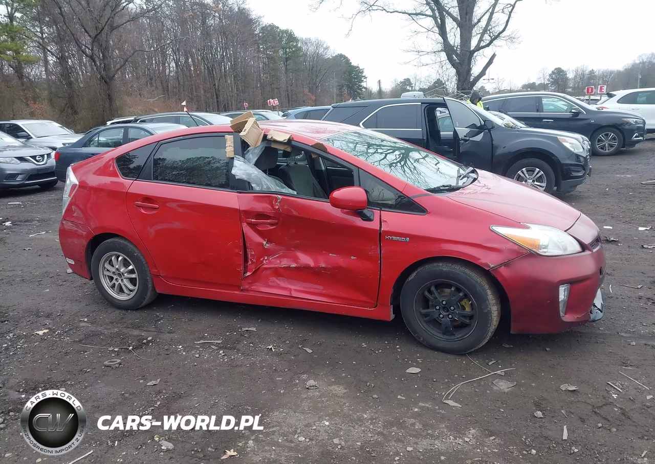 2014 Toyota Prius Two VIN:JTDKN3DUXE1738267 - 13