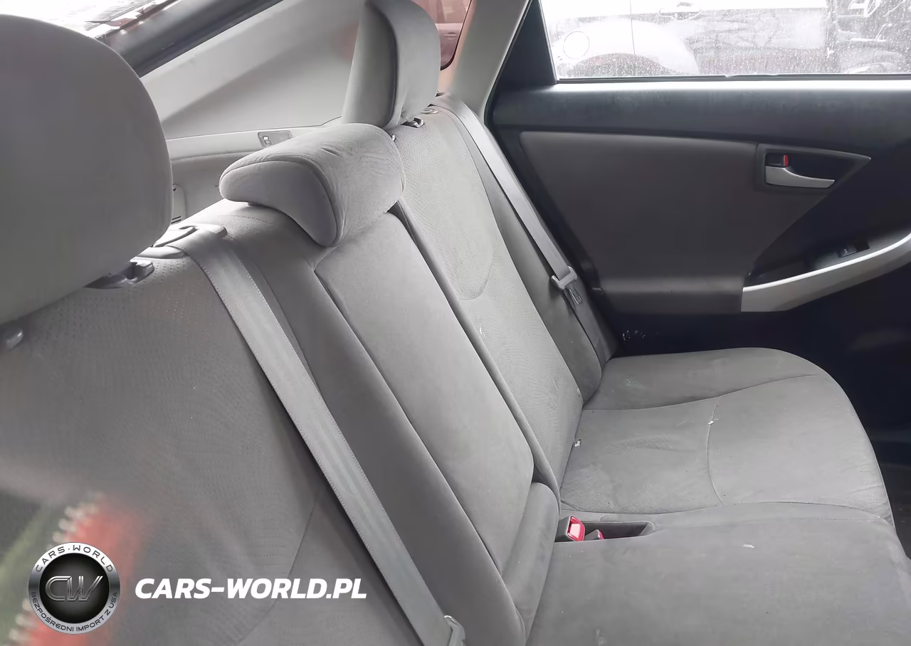 2014 Toyota Prius Two VIN:JTDKN3DUXE1738267 - 8