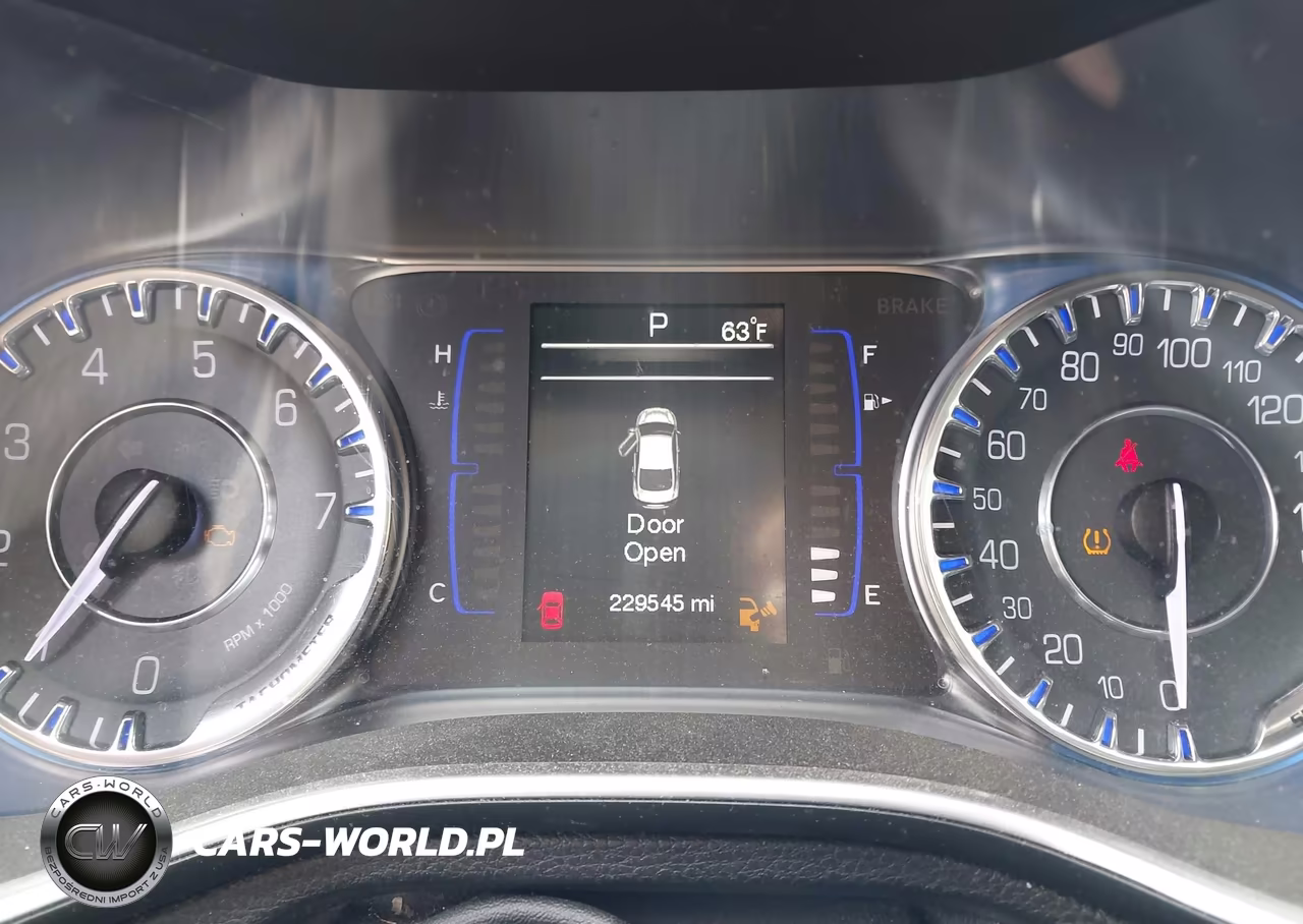 2015 Chrysler 200 Limited VIN:1C3CCCAB9FN684777 - 15