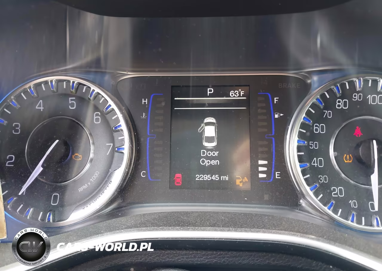 2015 Chrysler 200 Limited VIN:1C3CCCAB9FN684777 - 7