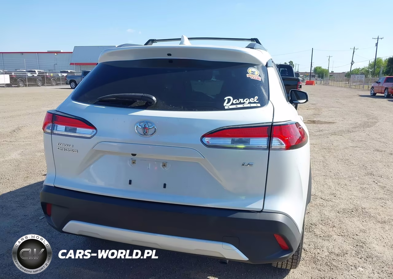 2022 Toyota Corolla Cross Le VIN:7MUCAAAG0NV017404 - 16