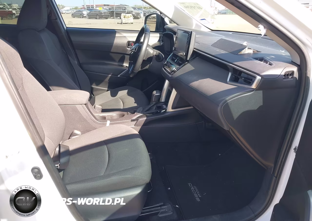 2022 Toyota Corolla Cross Le VIN:7MUCAAAG0NV017404 - 5