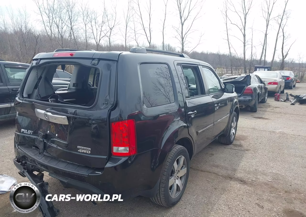 2013 Honda Pilot Touring VIN:5FNYF4H98DB065813 - 4