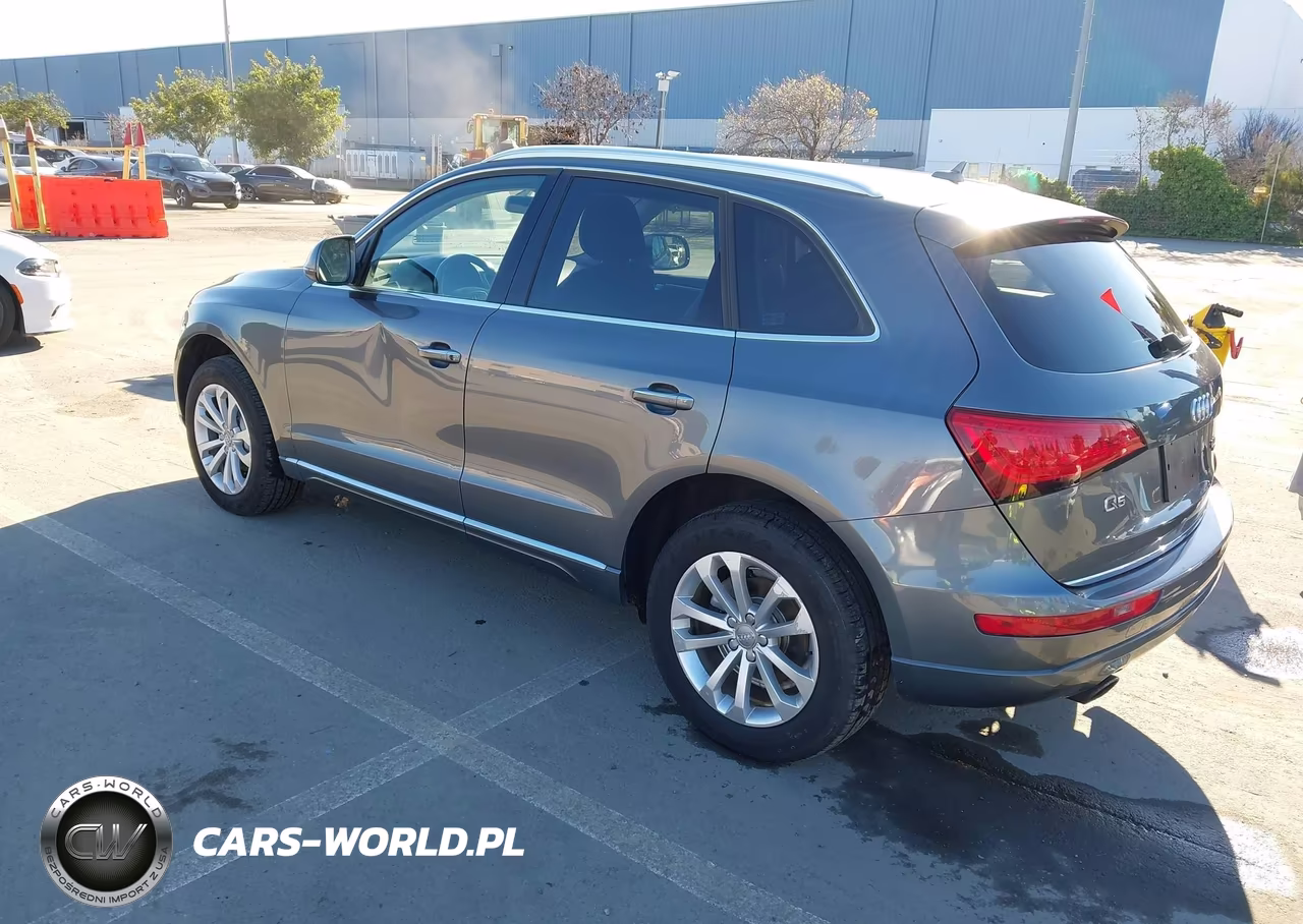 2015 Audi Q5 2.0T Premium VIN:WA1LFAFP9FA024994 - 3