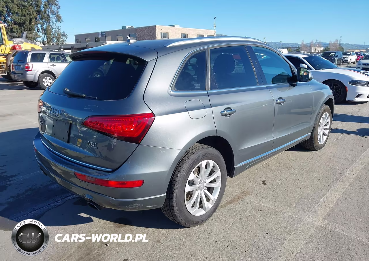 2015 Audi Q5 2.0T Premium VIN:WA1LFAFP9FA024994 - 4