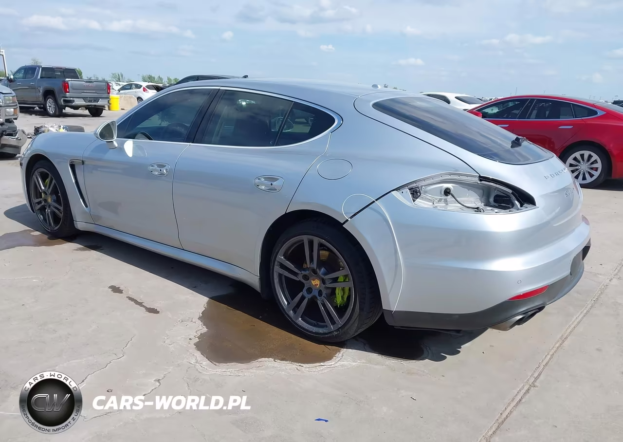 2014 Porsche Panamera E-Hybrid S VIN:WP0AD2A75EL044730 - 3